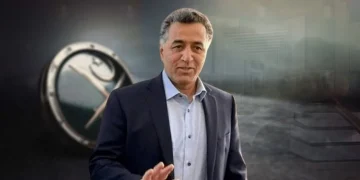 جنرل (ر) فیض حمید پر سیاسی سرگرمیوں میں ملوث ہونے پر کاروائی کا آغاز