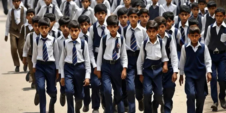 سائیکلون مائچونگ کی وجہ سے 5 دسمبر کو عوامی تعطیل کا اعلان