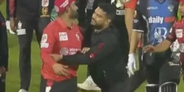 ایلکس ہیلز اور بنگلہ دیش کے سابق کپتان تمیم اقبال کے درمیان تلخ کلامی کا واقعہ