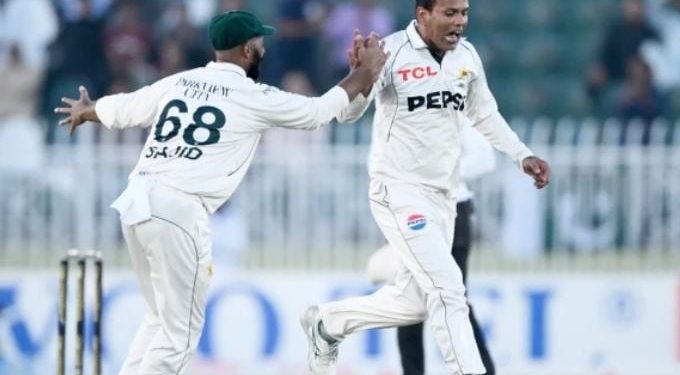 نعمان علی پاکستان کے پہلے ٹیسٹ ہیٹ ٹرک لینے والے اسپنر