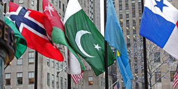 پاکستانی پرچم اقوام متحدہ کی سلامتی کونسل کے سامنے نصب کر دیا گیا