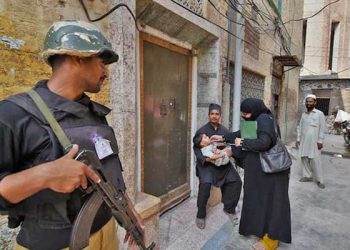 باجوڑ میں پولیو ٹیم کی حفاظت پر مامور پولیس اہلکار فائرنگ سے جاں بحق