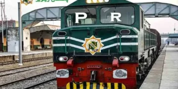 سر سید ایکسپریس معطل