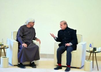 وزیراعظم شہباز شریف اور اماراتی صدر کی ابوظہبی میں اہم سفارتی ملاقات