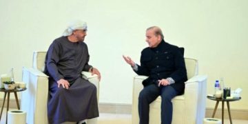 وزیراعظم شہباز شریف اور اماراتی صدر کی ابوظہبی میں اہم سفارتی ملاقات