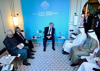 وزیراعظم شہباز شریف کی دبئی میں سرمایہ کاری و تجارتی توسیع پر گفتگو