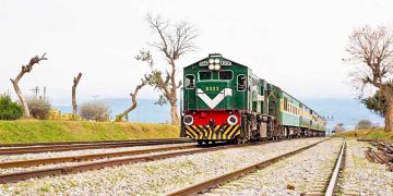 پاکستان ریلویز کا کرایوں میں پانچ فیصد اضافہ