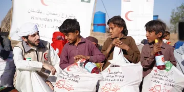 امارات ریڈ کریسنٹ کی پاکستان میں ہزاروں افطار باکسز کی تقسیم