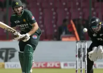 نیوزی لینڈ نے پہلے ون ڈے میں پاکستان کو 73 رنز سے شکست دے دی