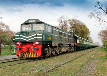 پاکستان ریلوے کا عیدالفطر پر کرایوں میں 20 فیصد کمی کا اعلان