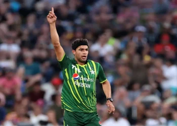 کیا عباس آفریدی پاکستان کا اگلا کرکٹ سپر اسٹار بننے جا رہا ہے؟