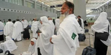 نجی حج اسکیم کی بدانتظامی سے 67 ہزار پاکستانی حج سے محروم