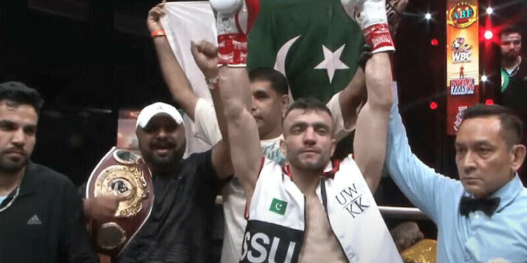 پاکستانی باکسر عثمان وزیر کی شاندار کامیابی، بھارتی حریف پہلے ہی راؤنڈ میں ناک آؤ