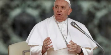پوپ فرانسس 88 برس کی عمر میں انتقال کر گئے