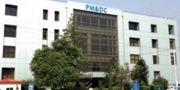 پی ایم ڈی سی نے نجی میڈیکل کالوں کی فیس میں کمی کا فیصلہ محفوظ کرلیا