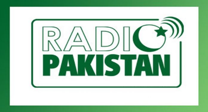 پاکستان میں بھارتی گانوں پر پابندی، وزیر کا ردعمل