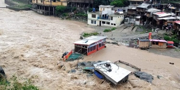 سوات میں ہولناک سیلابی ریلہ 17 افراد جاں بحق، درجنوں لاپتہ، ریسکیو آپریشن جاری