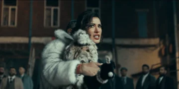 ویڈیو میں بچوں کے ہاتھوں میں جعلی بندوقیں مہوش حیات اور یو یو ہنی سنگھ کو برطانیہ میں تنقید کا سامنا