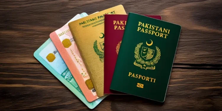 پاکستانی پاسپورٹ 2025 میں ٹاپ 100 رینکنگ میں شامل