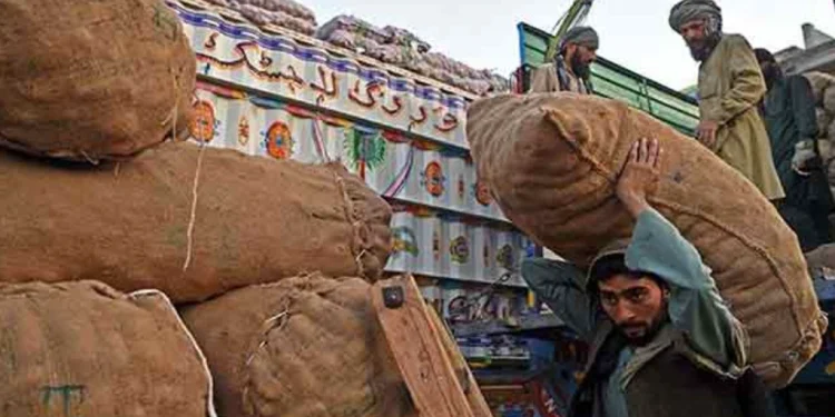 سندھ میں کم از کم اجرت میں 3,000 روپے اضافے کی تجویز