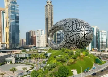 متحدہ عرب امارات کا ورک پرمٹ کیسے حاصل کریں؟