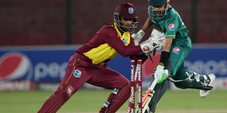 پاکستان نے ویسٹ انڈیز کے خلاف ون ڈے اور ٹی ٹوئنٹی سیریز کے لیے اسکواڈز کا اعلان کر دیا