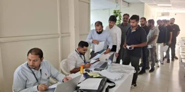 دبئی میں پاکستانی ڈرائیورز کے لیے 600 سے زائد ملازمتیں، کیریئر فیئر 2025 میں شاندار رسپانس