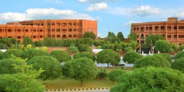 لاہور کے 15 مشہور تعلیمی ادارے