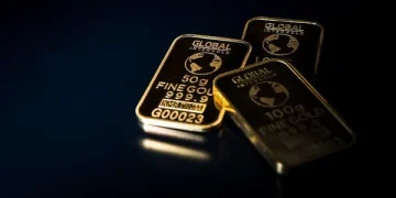 پاکستان اور عالمی منڈی میں سونے اور چاندی کی قیمتوں میں نمایاں کمی