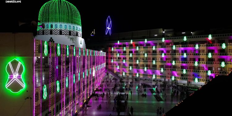 پاکستان میں 15 سو واں جشنِ میلاد النبی ﷺ کب منایا جائے گا؟