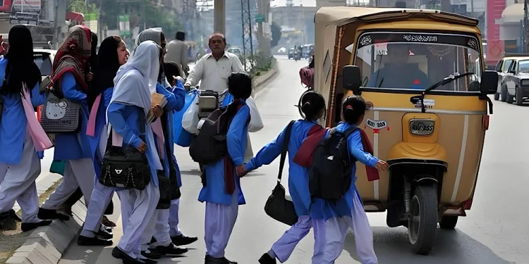 پنجاب کے اسکولوں میں گرمیوں کی چھٹیوں میں 31 اگست تک توسیع