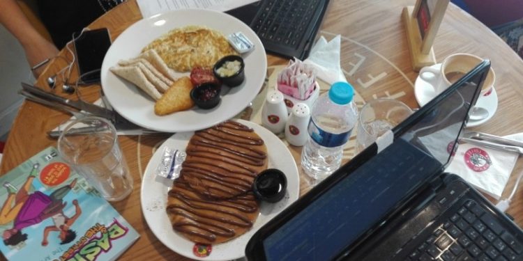 طلبہ کے پسندیدہ کراچی کے 10 کیفے