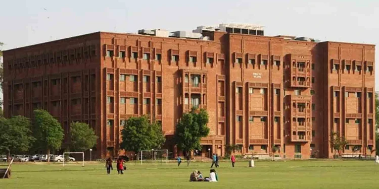 لاہور میں معیاری تعلیم کے لیے 10 بہترین اسکول