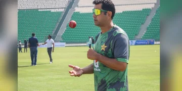 38 سالہ آصف آفریدی کا تاریخی ٹیسٹ ڈیبیو صبر و عزم کی شاندار مثال