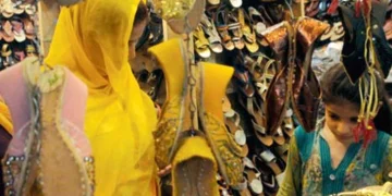 خریداری کے لیے لاڑکانہ کے مشہور بازار