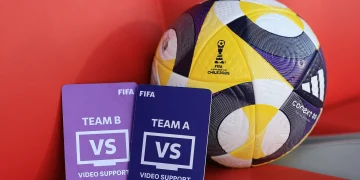 فیفا blue اور purple کارڈز کی وضاحت