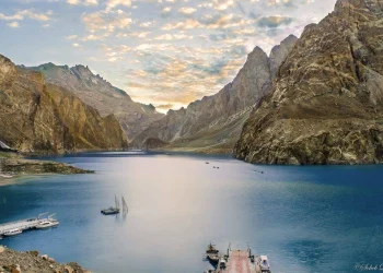  پاکستان کی دس خوبصورت جھیلیں قدرت کے جواہرات