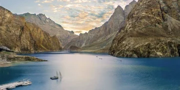  پاکستان کی دس خوبصورت جھیلیں قدرت کے جواہرات