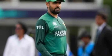 بابر اعظم نے ٹی ٹوئنٹی کرکٹ میں تاریخی سنگِ میل عبور کر لیا