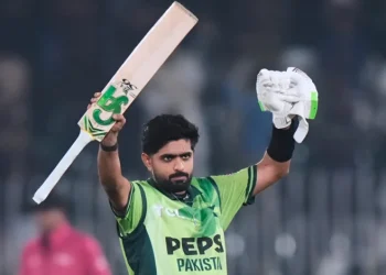 بابر اعظم کی شاندار سنچری: پاکستان کی ODI کرکٹ میں نیا ریکارڈ قائم