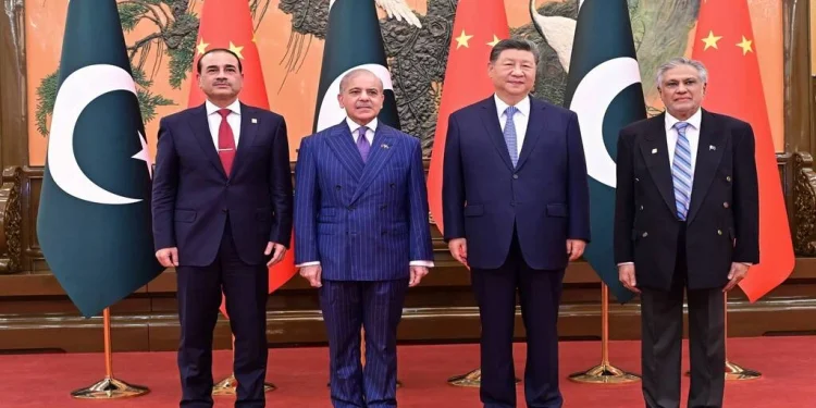 پاکستان کا چین کے راستے وسطی ایشیا تک تجارتی راہ قائم کرنے کا عزم