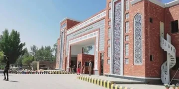  تعلیمی حلقوں میں انکشاف، شاہ عبداللطیف یونیورسٹی نے وکلاء کی ایل ایل بی ڈگریاں اور امتحانی لاگز منسوخ کر دیے