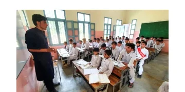 خیبر پختونخوا کے 3 اضلاع میں تمام اسکول، کالج اور یونیورسٹیاں بند، شیڈول امتحانات بھی منسوخ